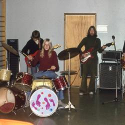 MT Gruggiluggers Frå venstre: Kjetil Jørgensen på gitar, Bjørn Cato Djupnes på trommer, Helge Torvund på gitar, Arnstein Nordås på bass og Knut Haugland på orgel