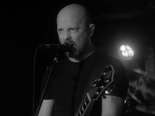 Frode Glesnes of Einherjer at a concert in Toronto. Bildet tilhører Wikipedia-bruker Óðinn