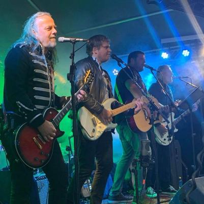 Thumbs Up Bildet hentet ra bandets Facebookside