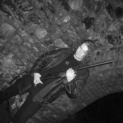 Gravlund-Guitar/Vocals