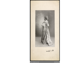 Elsa Dybwad foto: Karl Anderson/tilhører Oslo Museum