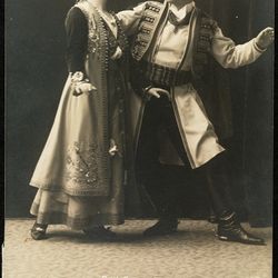 "Den Glande Enke". Fru Dagny Skarseth. Thorleif Lund.1907 Fotograf Engen, Arnt Kristian tilhører Oslo Museum