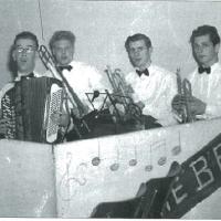 Dixie Band i heftig driv-i sin egen Dixie-bås
