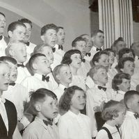 Opstad Tvangsarbeiderhus kor . Bildet er hentet fra boka " Oppvekst på tvangsarbeidshus" med tilatelse fra Kari Todnem