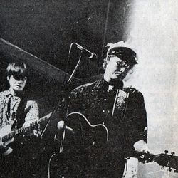 Hazard og Larsen 1986. En av de siste konsertene på De Røde Sjøhus før navneskiftet til The Colors Turned Red