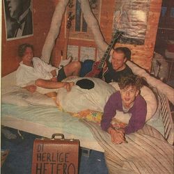 Di Herlige Hetero Fra venstre: Thomas Tjemsland, Jørgen Tjemsland og Eigil Jansen . Geilen rundt omkring. foto Stavanger Aftenblad