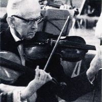 Tønnes Ollestad foto hentet fra Sandnes orkesterforening : 100 år : 1895-1995