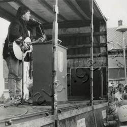 Aksjon for Sauda sykehus Bjørn Eidsvåg opptrer (RA 15/11-1988)