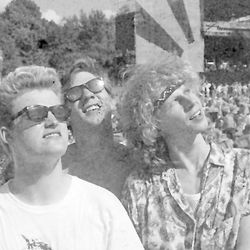 Johnny Hazard, Haakon Larsen, Bengt Hansen, Morten Jackman og Ketil Torgersen på Kalvøya i 1988. Glansdagene var skinnende, men de ble korte. På fredag markerer de 25-årsjubileumet for debutplaten med konsert på Martinique. FOTO: Fredrik Refvem