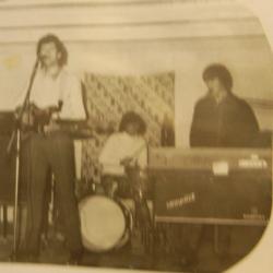 På Moster Bildet tilhører Aage Bu