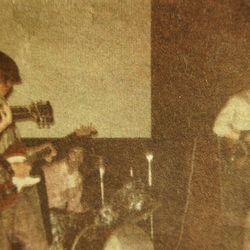 "Zero" spiller til dans på Åkra idrettshus i 1969 Bildet  stammer fra Aage Bu