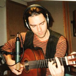 Hyttebakk i gamle Lydlab på Grünerløkka, på den tiden ante jeg ikke at jeg ble recordet med en C12, men nå så jeg det umiddelbart når jeg åpnet dette antikvariske fotomaterialet...