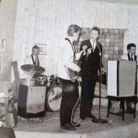 jell Finnestad med  The Hurricanes i Flekkefjord i 1963. Foto tilhører Kjell Finnestad//Ole Johannessen