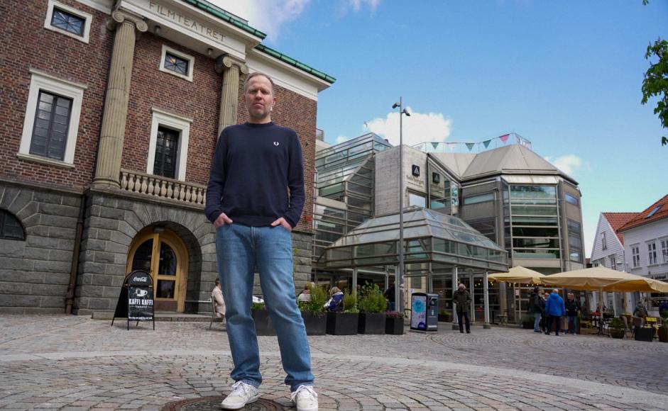 Magnus Cappelen utenfor Sølvberget