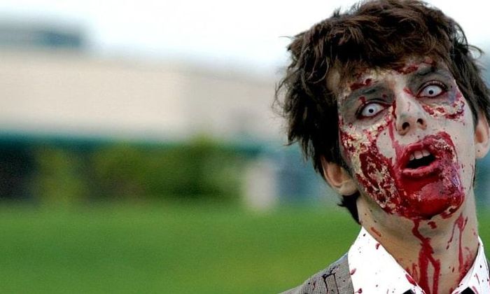 Person med blod i ansiktet