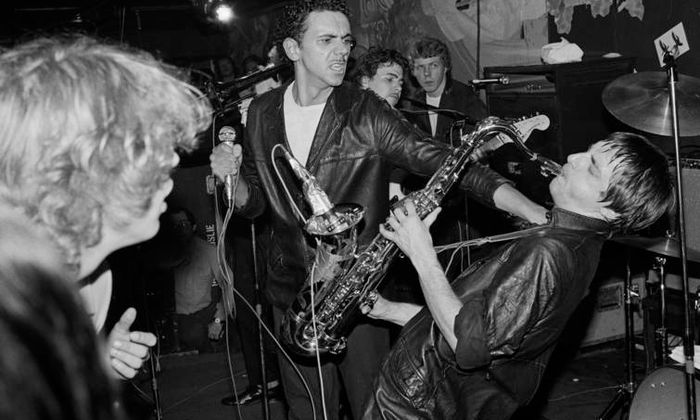 Fin Serck-Hanssen. Musikkfotografier 1979 - 1986. Utstilling Sølvberget galleri.