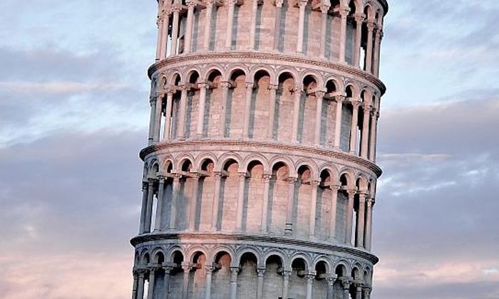 Det skjevet tårnet i Pisa (utsnitt)