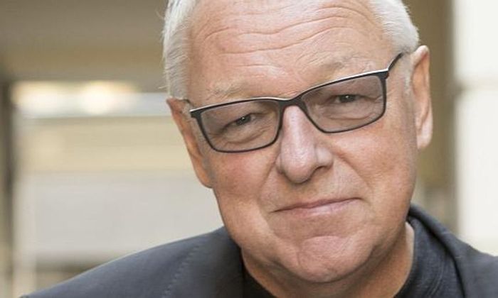 Forfatter Roy Jacobsen portrett