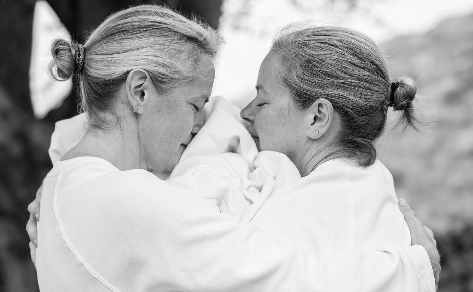 Fra danseforestillingen Kjære Baby, Din hengivne Pappa av Therese Markhus og Nina Ellen Ødegård foto © Anne Helen Robberstad