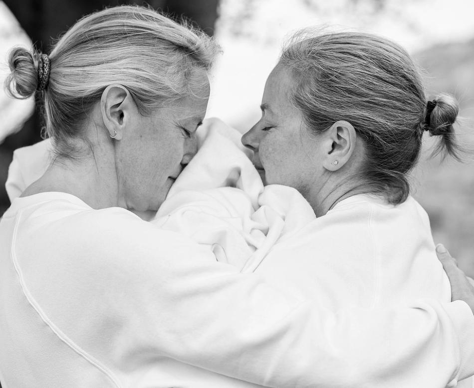 Fra danseforestillingen Kjære Baby, Din hengivne Pappa av Therese Markhus og Nina Ellen Ødegård foto © Anne Helen Robberstad