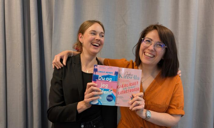 Ingunn Øvrebø og Sofie Andersen holder feelgood-bøker