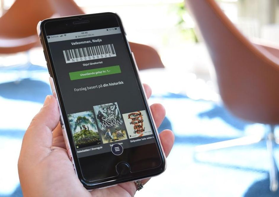 Foto av en telefon som er innlogget i bibliofil