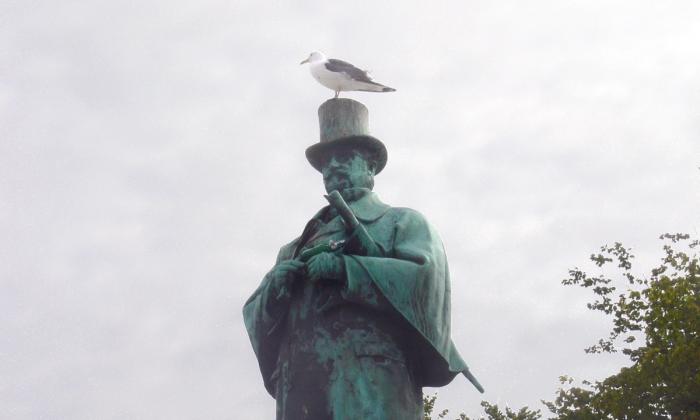 Alexander L. Kielland-statuen på torget i Stavanger (foto Christian Bickel)