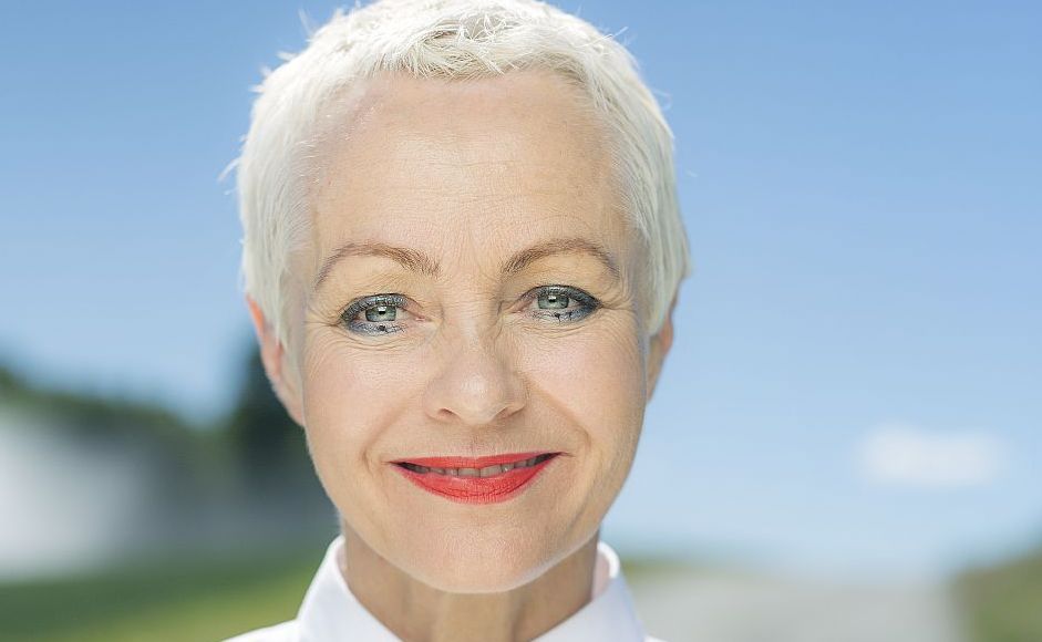 Mona Høvring fotografert av Agnete Brun foto Oktober forlag