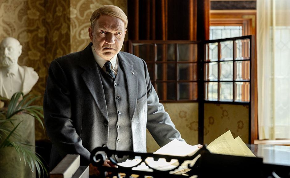 Gard Eidsvold som Vidkun Quisling i filmen Quislings siste dager