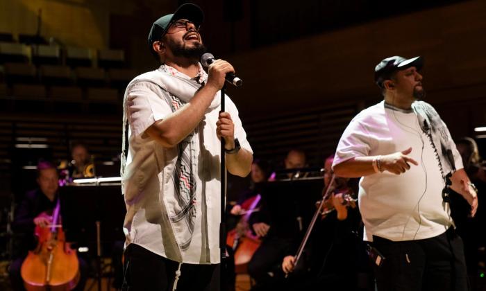 Rapperne Mohammed Elsusi og Abu Joury begge fra Gaza Elsusi er for tiden fribykunstner i Stavanger Foto: Marie von Krogh