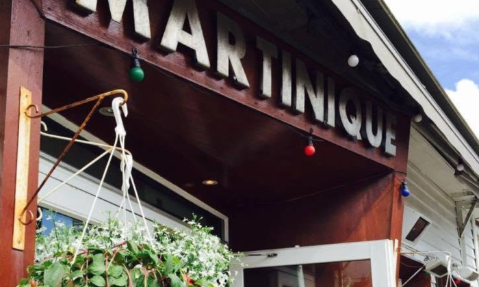 Foto av inngangen på utestedet Martinique