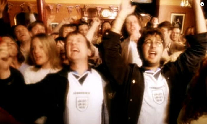 Fra musikkvideoen til Three lions (1996)