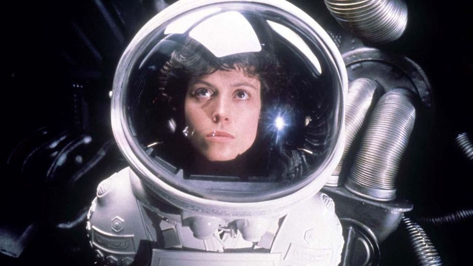 Sigourney Weaver inni romdrakt i filmen Alien