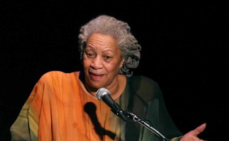 Toni Morrison fotografert i 2008 (foto: Angela Radulesco, Wikimedia Commons, https://commons.wikimedia.org/wiki/File:Toni_Morrison_2008-2.jpg)