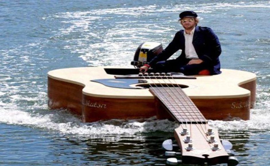 Yacht guitar sailing sea of AOR