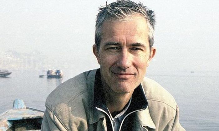 Forfatter Geoff Dyer i båt
