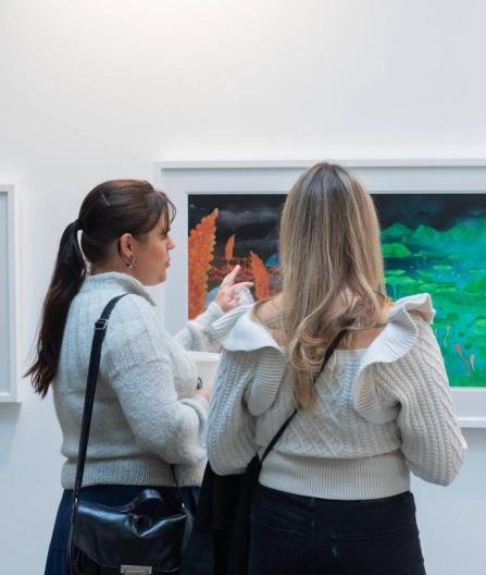 Bilder av publikum i Sølvberget galleri