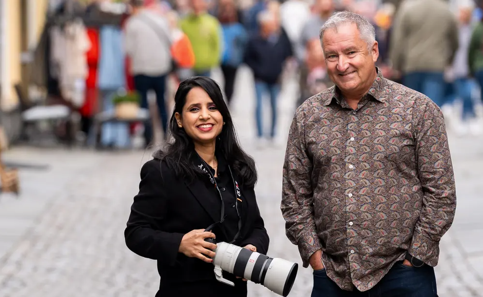 Hayat Al-Sharif og Arild Inge Olsson ute i bybildet.