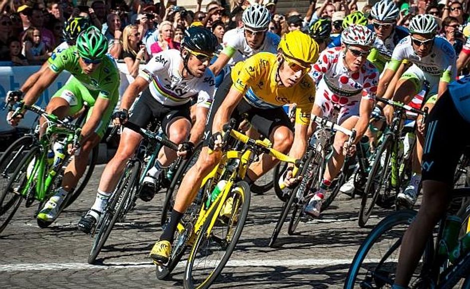 Syklister i sving av Tour de France
