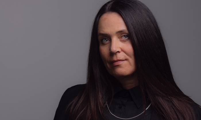 Forfatter Mette Moestrup, fotograf: Sara Gilbaldri Gyldendal foto