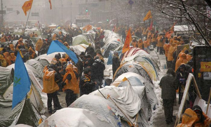 Bilde fra den oransje revolusjonen i Ukraina (Wikimedia Commons)