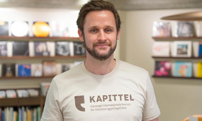 Birk Florian Fischer Magnussen utenfor Sølvberget