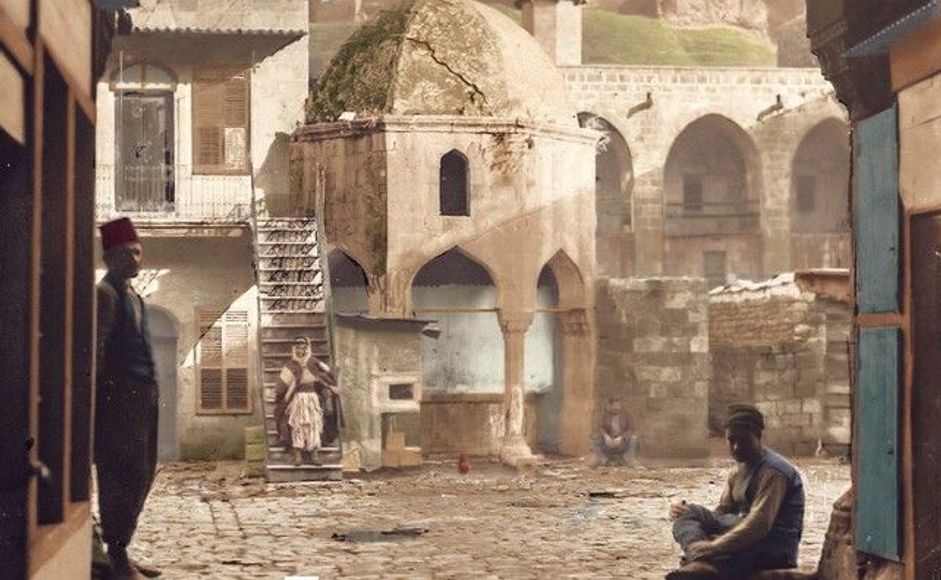 Foto fra bokcover til romanen "Ingen ba for dem".