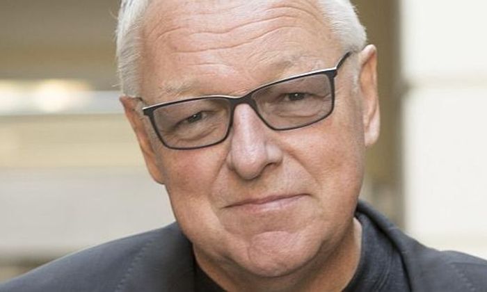 Forfatter Roy Jacobsen portrett